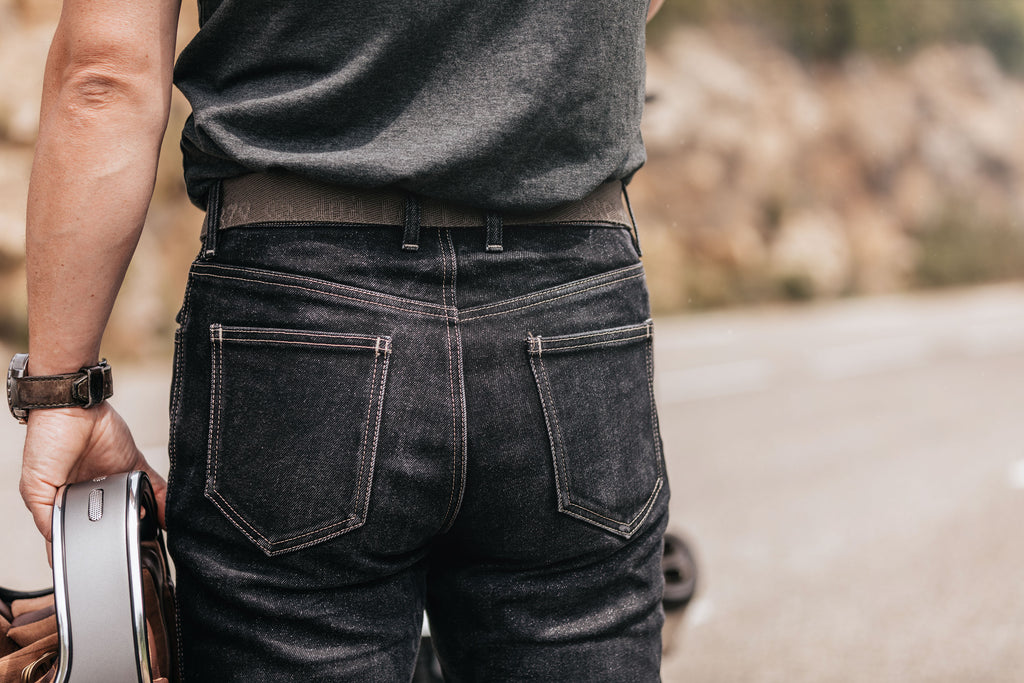 un jean protecteur à moto pour les hommes